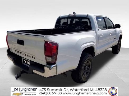 Used 2019 Toyota Tacoma SR5 RWD image 8