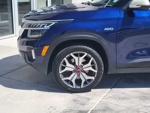 Used 2023 Kia Seltos SX AWD/4WD image 8