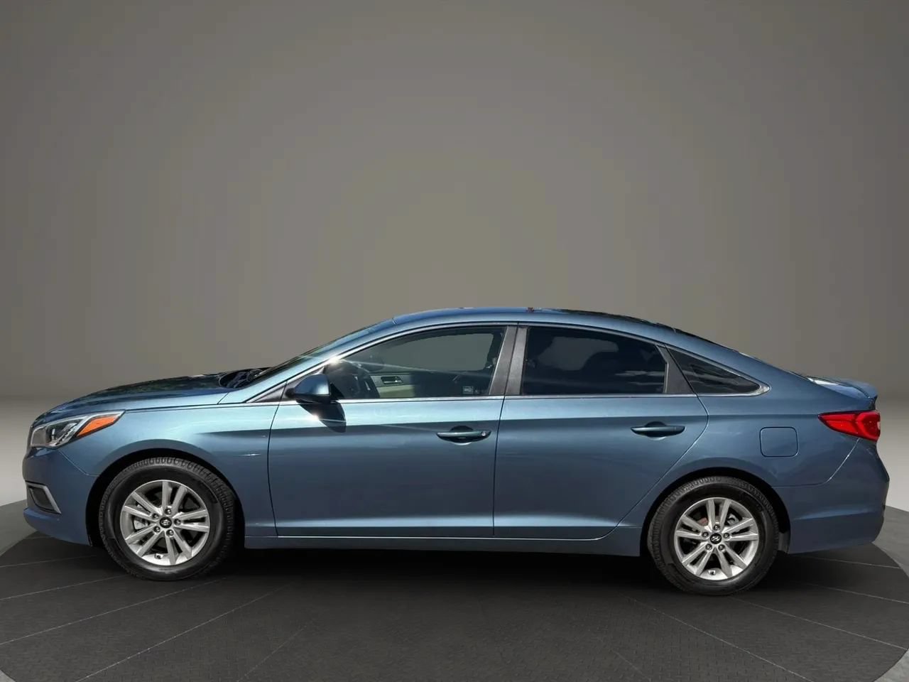Used 2016 Hyundai Sonata SE FWD image 8