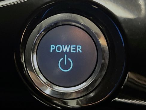 Used 2021 Toyota Prius Prime LE image 22