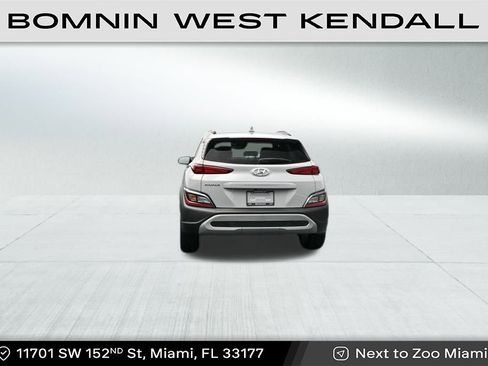 Used 2022 Hyundai Kona SEL image 4