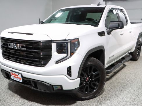 Used 2023 GMC Sierra 1500 Elevation image 32