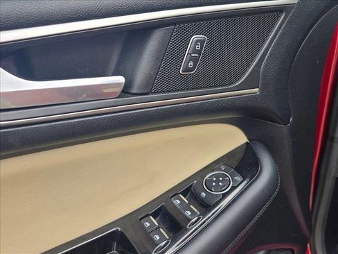 Used 2015 Ford Edge SEL w/ Equipment Group 201A AWD/4WD image 12