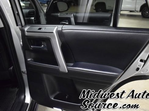 Used 2023 Toyota 4Runner SR5 Premium image 32