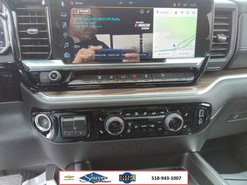 Used 2025 Chevrolet Silverado 2500 LT w/ Convenience Package AWD/4WD image 12