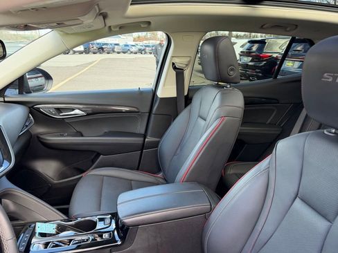 Used 2023 Buick Envision Essence w/ Sport Touring Package image 17