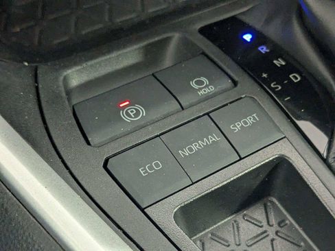 Used 2023 Toyota RAV4 XLE Premium FWD image 26
