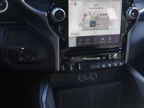 New 2025 RAM 2500 Big Horn image 47