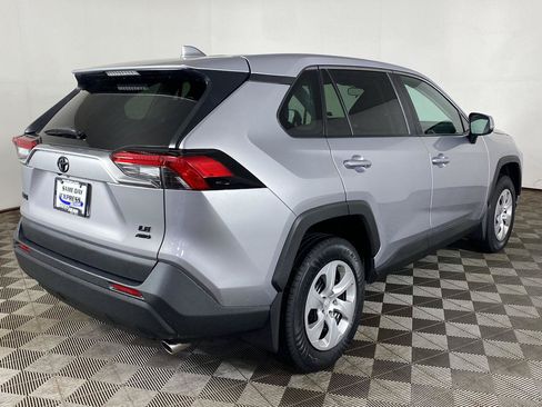 Used 2024 Toyota RAV4 LE AWD/4WD image 6