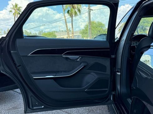 Used 2021 Audi S8 L w/ S8 Executive Package image 57