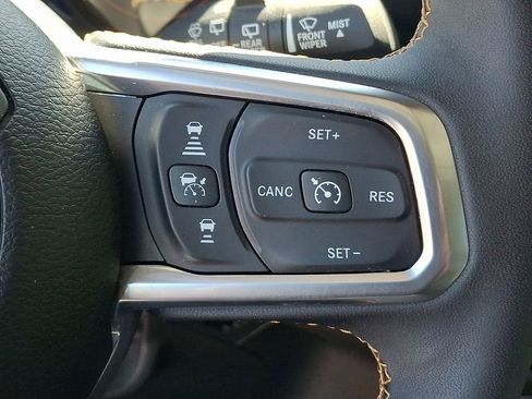 Used 2024 Jeep Wrangler Unlimited Sahara AWD/4WD image 21