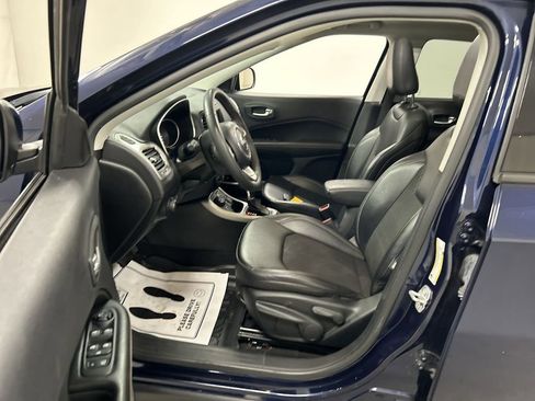 Used 2021 Jeep Compass Latitude w/ Sun and Sound Group image 9