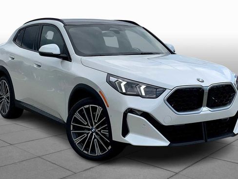 Used 2026 BMW X2 xDrive28i w/ Technology Package image 2