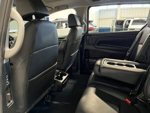 Used 2024 Honda Odyssey EX-L image 17
