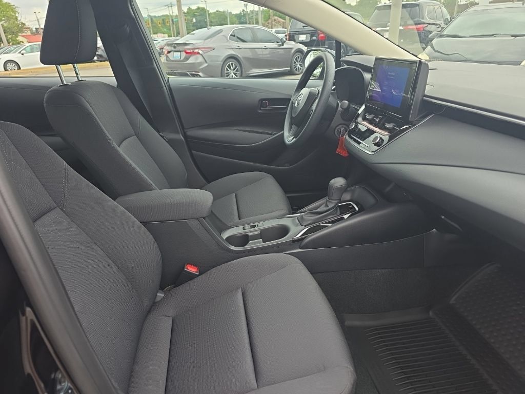 New 2026 Toyota Corolla LE FWD image 9