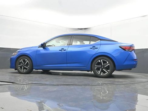 Used 2024 Nissan Sentra SV FWD image 29