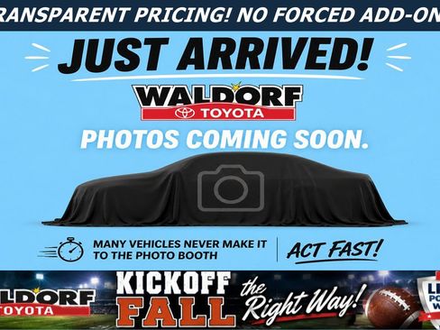 Used 2024 Toyota Camry SE FWD image 1