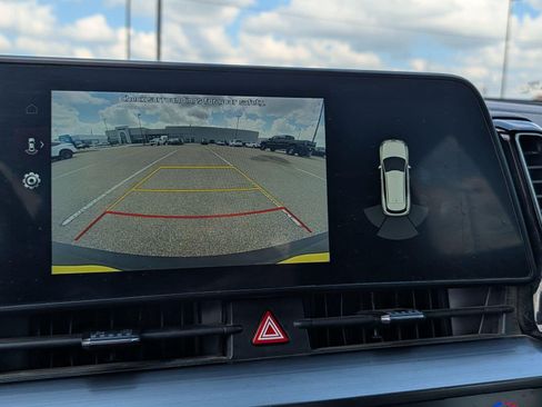 Used 2023 Kia Sportage EX FWD image 25