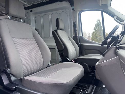 Used 2024 Ford Transit 250 Medium Roof w/ Interior Upgrade Package image 32