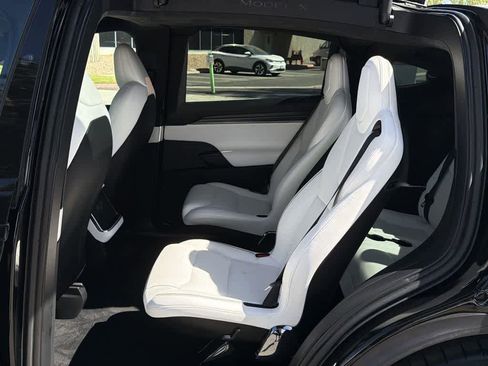 Used 2022 Tesla Model X Plaid image 26