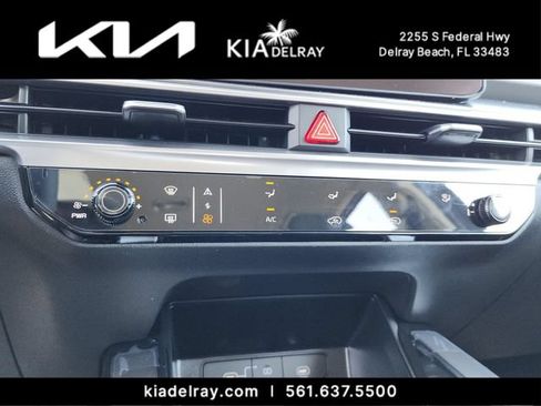 New 2026 Kia Sorento LX FWD image 20