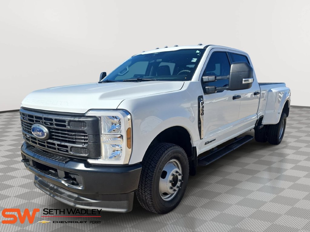 Used 2025 Ford F350 XL w/ XL Driver Assist Package AWD/4WD image 3