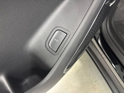 New 2027 GMC Acadia Elevation w/ Super Cruise Package AWD/4WD image 18