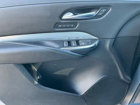 Used 2023 Cadillac XT4 Premium Luxury image 21