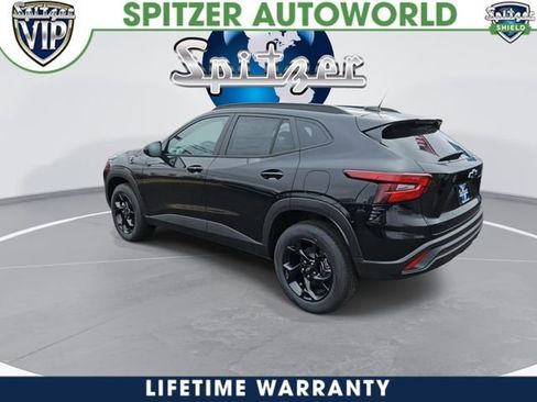 New 2026 Chevrolet Trax LT w/ Midnight Edition image 6