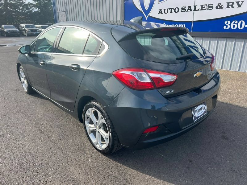 Used 2017 Chevrolet Cruze Premier FWD image 16