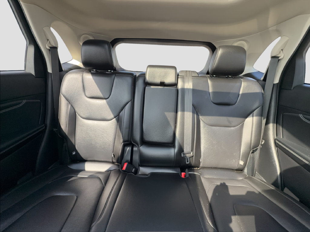 Used 2021 Ford Edge Titanium AWD/4WD image 22
