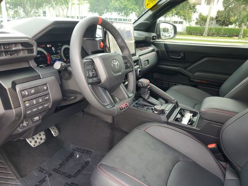 Certified 2025 Toyota Tacoma TRD Pro AWD/4WD image 16