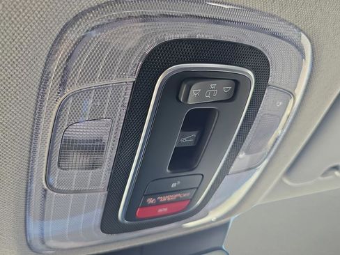 New 2026 Hyundai Elantra Limited FWD image 27