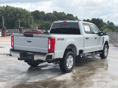 New 2026 Ford F250 XLT w/ FX4 Off-Road Package AWD/4WD image 3