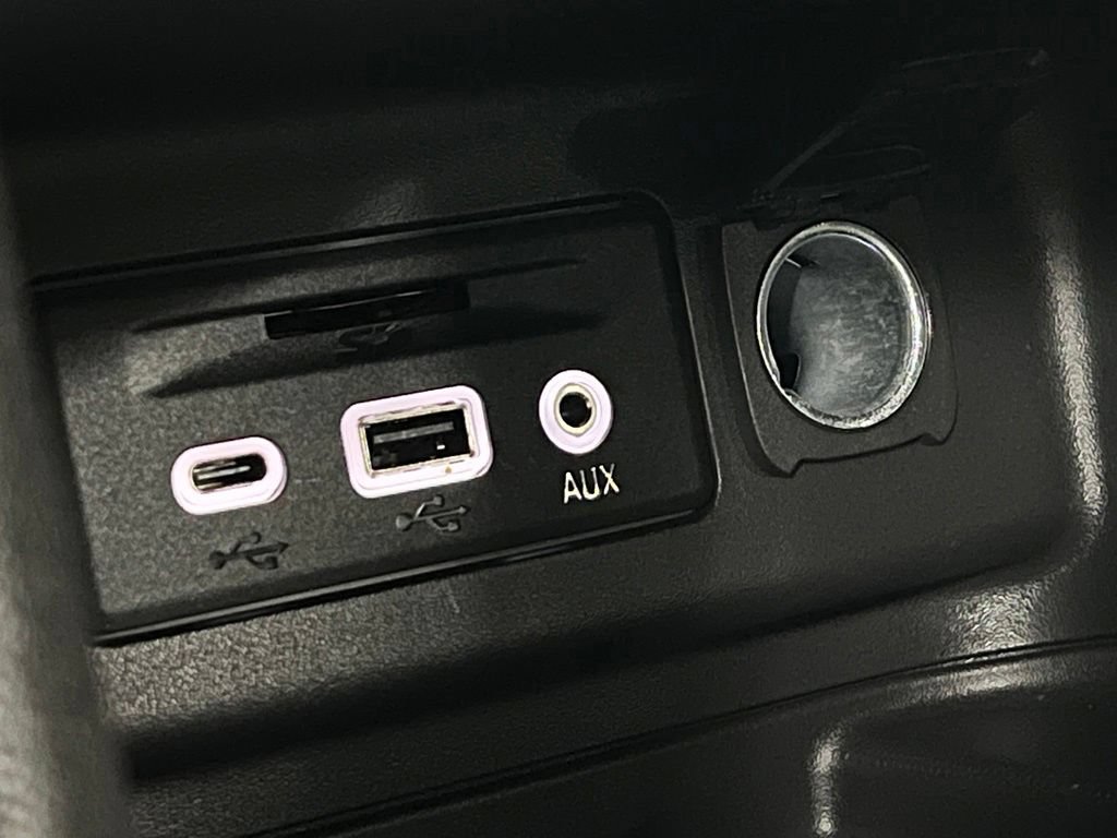 Used 2024 Chevrolet Equinox Premier w/ Redline Edition AWD/4WD image 24