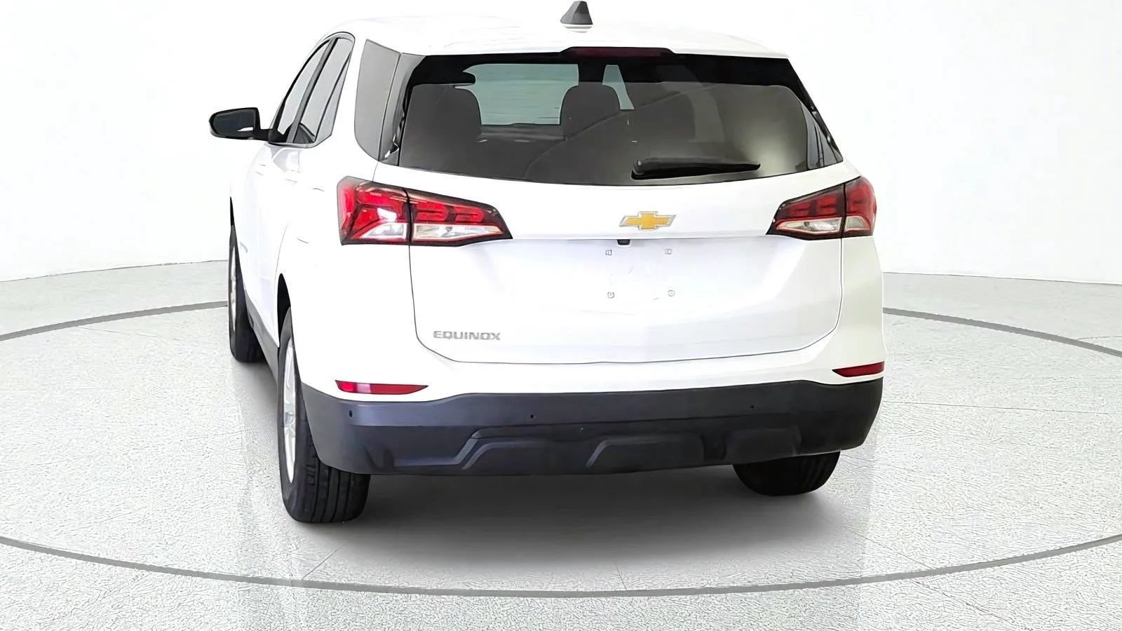 Used 2023 Chevrolet Equinox LS w/ LS Convenience Package FWD image 7