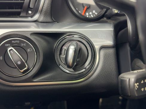 Used 2018 Porsche 911 Carrera S image 17