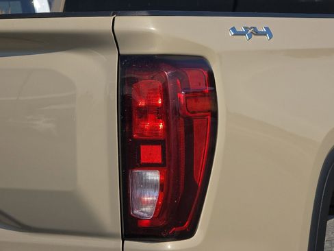 Used 2023 GMC Sierra 1500 Elevation image 50