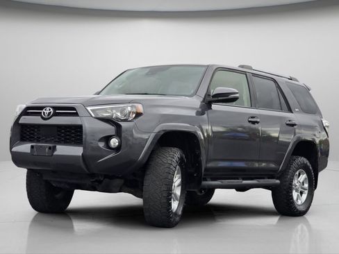 Used 2020 Toyota 4Runner SR5 Premium w/ Moonroof Package AWD/4WD image 19