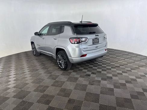 Used 2022 Jeep Compass High Altitude AWD/4WD image 7