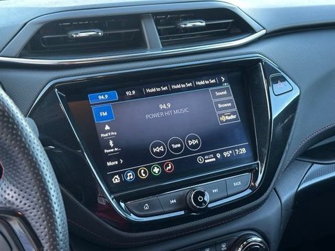 Certified 2023 Chevrolet TrailBlazer RS w/ Technology Package FWD image 22