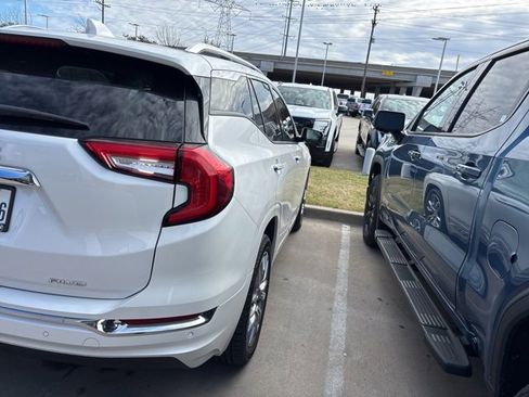 Used 2022 GMC Terrain Denali w/ Denali Premium Package image 5