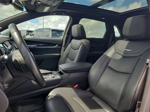 Certified 2024 Cadillac XT5 Premium Luxury w/ LPO, Premium Carpet Package image 17