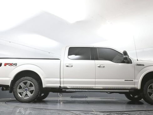 Used 2018 Ford F150 Lariat w/ FX4 Off-Road Package AWD/4WD image 18