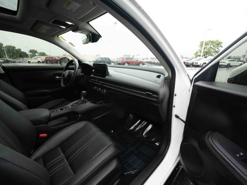 Used 2024 Honda HR-V EX-L image 26
