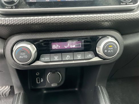 Used 2019 Nissan Kicks SV w/ Exterior Package image 14