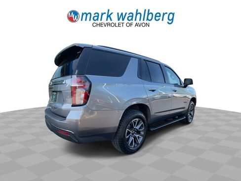 Used 2021 Chevrolet Tahoe Z71 w/ Luxury Package AWD/4WD image 8