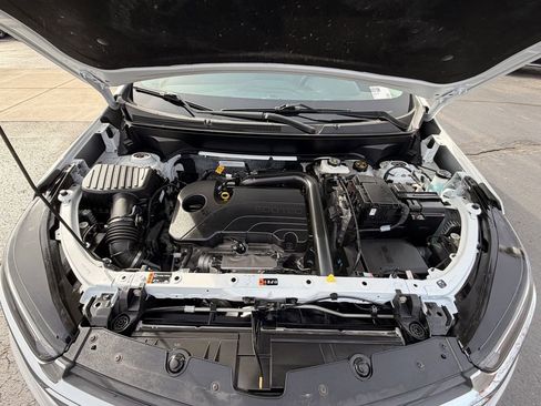 Certified 2024 Chevrolet Equinox LT w/ LPO, Floor Liner Package image 24