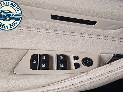 Used 2017 BMW 530i xDrive AWD/4WD image 29