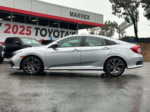 Used 2020 Honda Civic Sport image 2